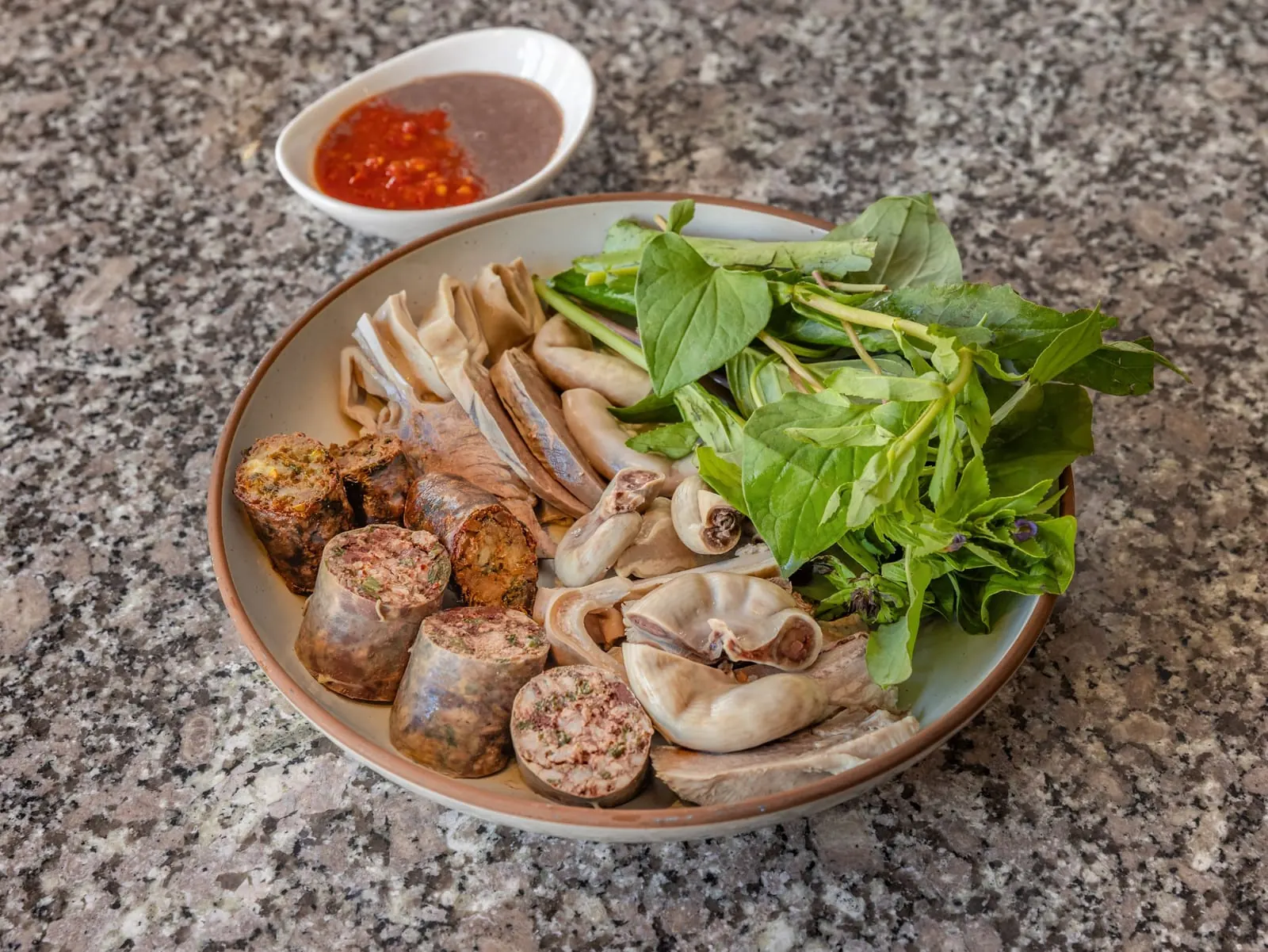 Dĩa Lòng — Pork Intestine Samplers